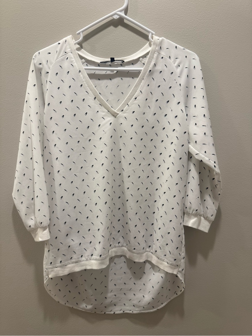 V-Neck White Polka Dot Pullover Top